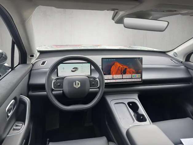 Leapmotor C10 EV AWD