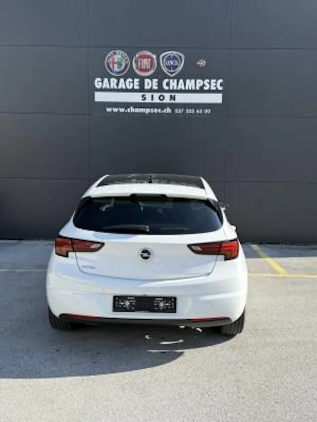 Opel Astra 1.4i Turbo Ultimate