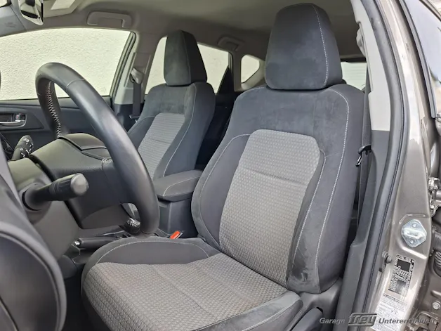 Toyota Auris 1.8 HSD Trend