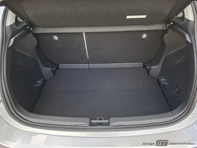 Toyota Yaris 1.5 VVT-i HSD Premium
