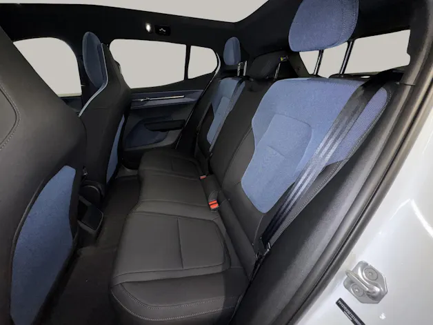 Volvo EX30 CC P8 Ultra AWD