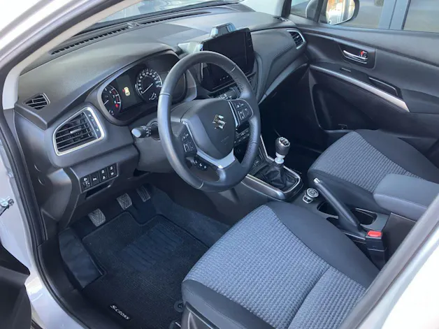 Suzuki S-Cross 1.4 T Compact+ Hybrid 4x4