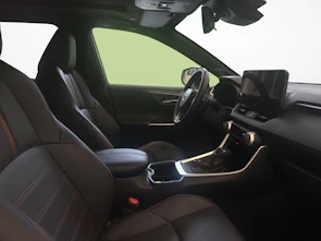 immagine del veicolo TOYOTA RAV4 2.5 Plug-In-Hybrid Platinum - Ruote invernali e gancio traino amovibile inclusi