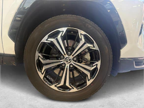https://vehicle.imgix.net/4347243/86f5c29f-1af1-4d7d-ad4b-0c1fadc55bf6.jpg
