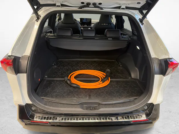 Toyota RAV4 2.5 Plug-In-Hybrid Platinum - Ruote invernali e gancio traino amovibile inclusi