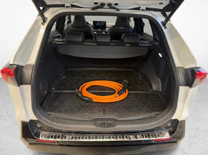 https://vehicle.imgix.net/4347243/8bb300ba-114d-40d8-9df4-e8b7bcab771c.jpg