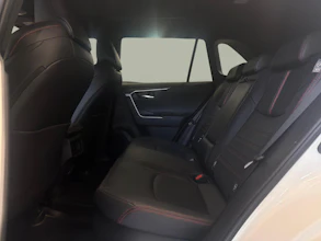 https://vehicle.imgix.net/4347243/fb5ed402-331a-448a-88ce-5867a2fee1ad.jpg