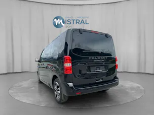 Peugeot Traveller Standard 2.2 BlueHDi 180 Family Edition S/S