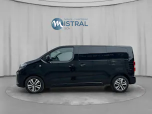 Peugeot Traveller Standard 2.2 BlueHDi 180  Family Edition S/S