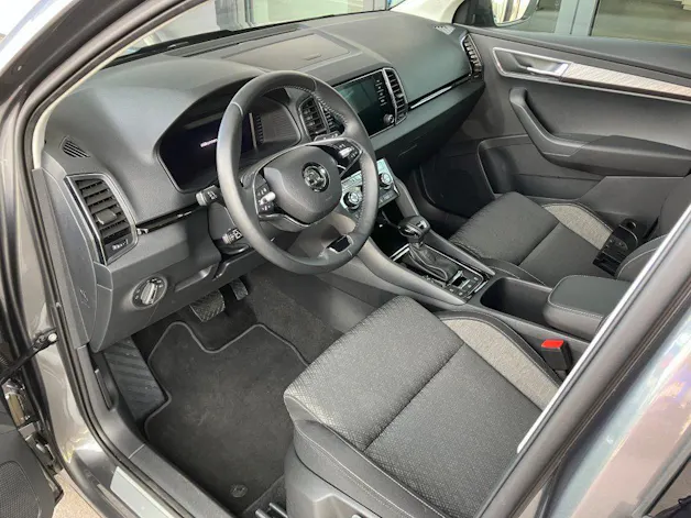 Škoda Karoq 1.5 TSI Selection DSG