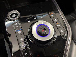 https://vehicle.imgix.net/4347268/853c7e3a-bd56-470a-856a-57fecf62084e.jpg