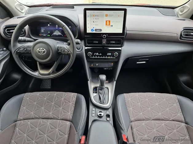 Toyota Yaris Cross 1.5 VVT-i HSD Premium AWD-i