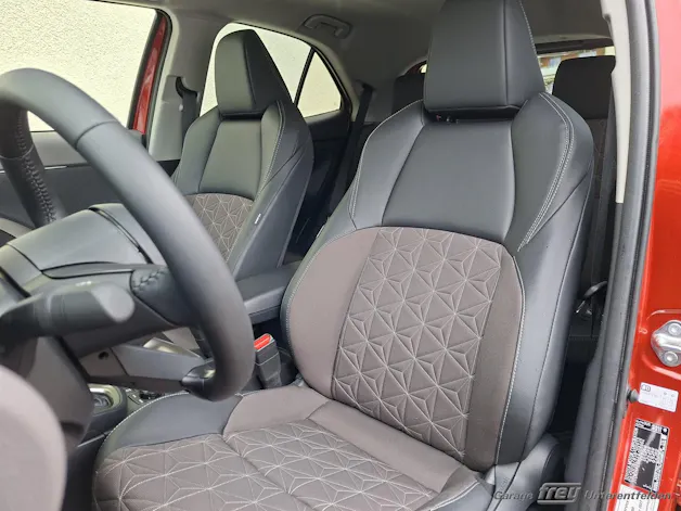 Toyota Yaris Cross 1.5 VVT-i HSD Premium AWD-i