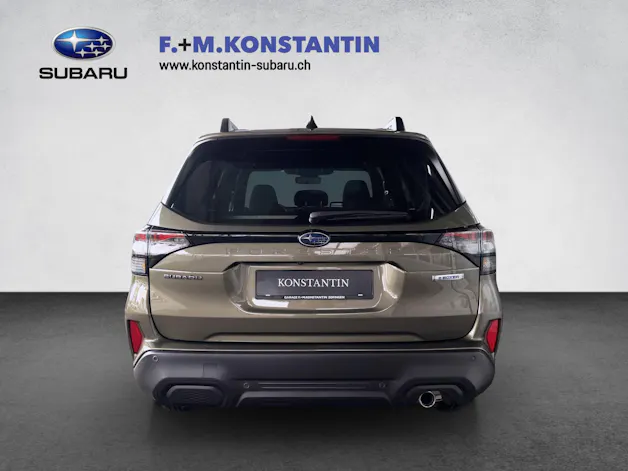 Subaru Forester Station 2.0i e-Boxer Swiss Plus
