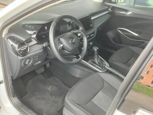 Škoda Fabia 1.0 TSI Selection DSG