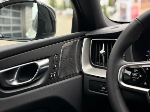 Volvo XC60 2.0 T8 TE Black Edition eAWD