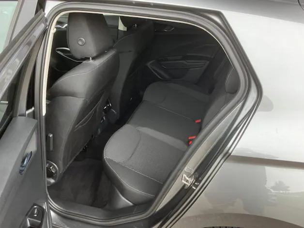 Škoda Fabia 1.0 TSI Selection DSG