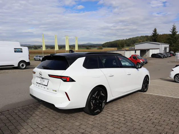 Opel Astra Sports Tourer 1.6 T PHEV 225 GSe