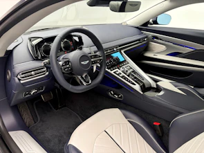immagine del veicolo ASTON MARTIN DB12 Coupé 4.0 S V8 Bi-Turbo