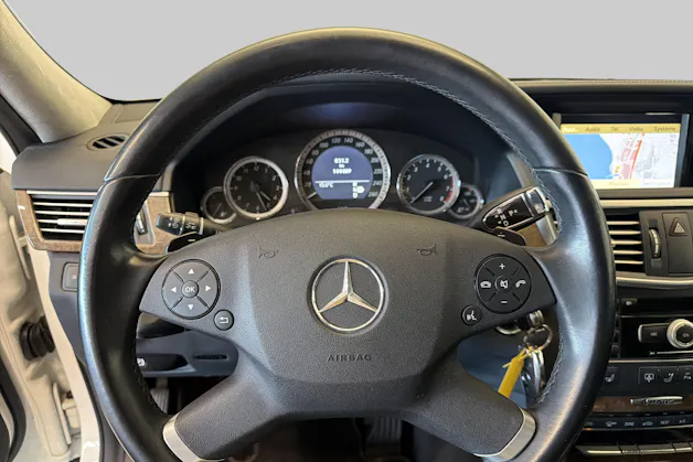 Mercedes-Benz E 500 Elégance 4Matic 7G-Tronic