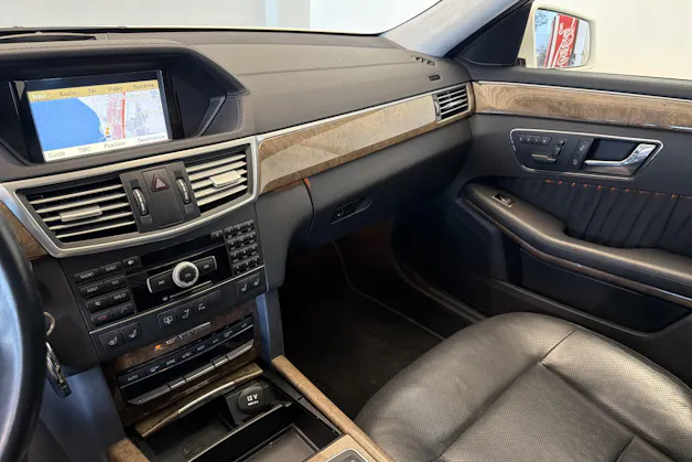 Mercedes-Benz E 500 Elégance 4Matic 7G-Tronic