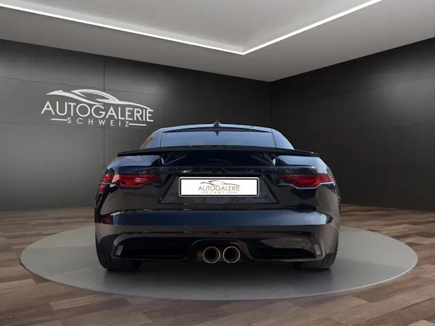 Jaguar F-Type Coupé 2.0 I4 R-Dynamic Automatik | Panorama Glas | ALL BLACK | Heckspoiler |