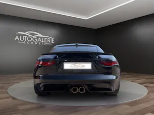 Jaguar F-Type Coupé 2.0 I4 R-Dynamic Automatik | Panorama Glas | ALL BLACK | Heckspoiler |
