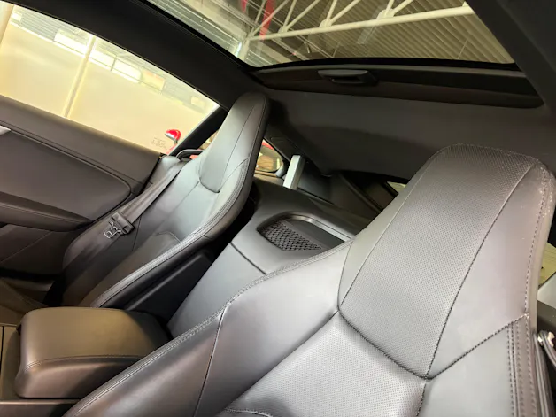 Jaguar F-Type Coupé 2.0 I4 R-Dynamic Automatik | Panorama Glas | ALL BLACK | Heckspoiler |