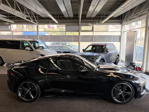 Jaguar F-Type Coupé 2.0 I4 R-Dynamic Automatik | Panorama Glas | ALL BLACK | Heckspoiler |