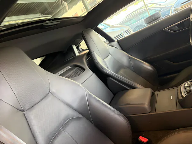 Jaguar F-Type Coupé 2.0 I4 R-Dynamic Automatik | Panorama Glas | ALL BLACK | Heckspoiler |