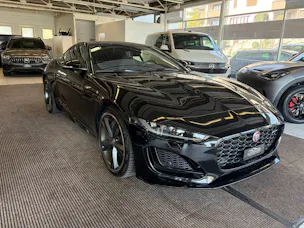 Jaguar F-Type Coupé 2.0 I4 R-Dynamic Automatik | Panorama Glas | ALL BLACK | Heckspoiler |