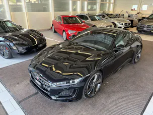 Jaguar F-Type Coupé 2.0 I4 R-Dynamic Automatik | Panorama Glas | ALL BLACK | Heckspoiler |