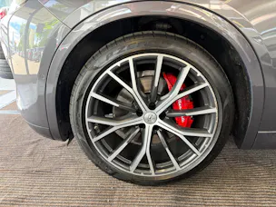 Maserati Grecale 2.0 MHEV Modena Automatica | CH | Garantie Mai 27 | Leder Rosso | Carbon | HeadUp | 21" | 360 Kamera |