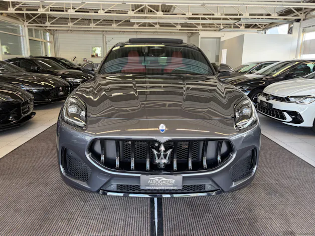 Maserati Grecale 2.0 MHEV Modena Automatica | CH | Garantie Mai 27 | Leder Rosso | Carbon | HeadUp | 21" | 360 Kamera |