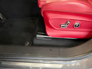Maserati Grecale 2.0 MHEV Modena Automatica | CH | Garantie Mai 27 | Leder Rosso | Carbon | HeadUp | 21" | 360 Kamera |