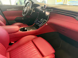 Maserati Grecale 2.0 MHEV Modena Automatica | CH | Garantie Mai 27 | Leder Rosso | Carbon | HeadUp | 21" | 360 Kamera |