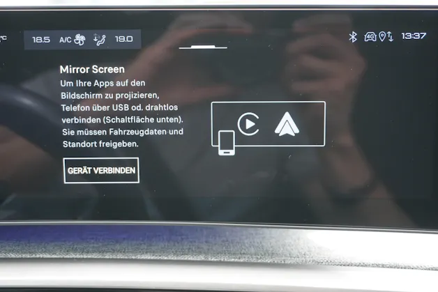 Peugeot 5008 145 Hybrid e-DCS6 GT 7-PLÄTZER!!!