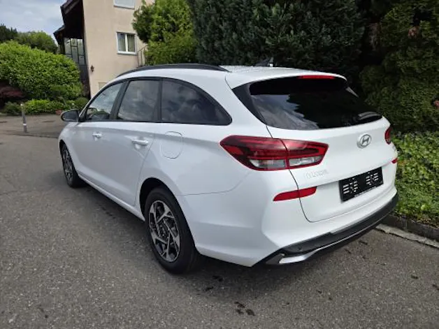 Hyundai i30 W 1.6 T-GDi AmpliaDCT