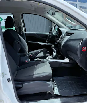 Nissan Navara Double Cab Visia 2.3 dCi 4WD