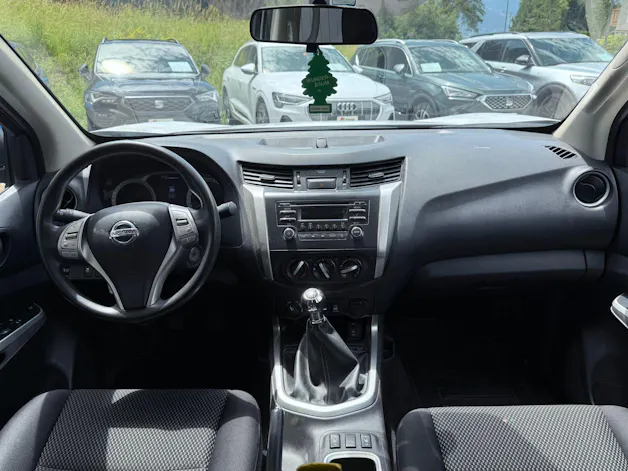 Nissan Navara Double Cab Visia 2.3 dCi 4WD