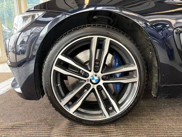 BMW 435d Gran Coupé xDrive M Sport Steptronic | CH | Adapt. Tempomat | Schiebedach | 19" | Head Up | Harman/Kardon |