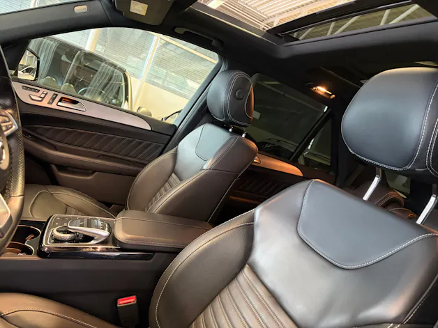 Mercedes-Benz GLE 350 d AMG Line Executive 4Matic 9G-Tronic | CH | Night | Panorama | Comand | AHK | Airmatic |
