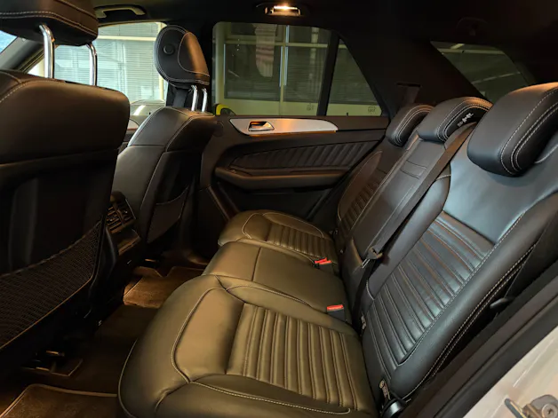Mercedes-Benz GLE 350 d AMG Line Executive 4Matic 9G-Tronic | CH | Night | Panorama | Comand | AHK | Airmatic |