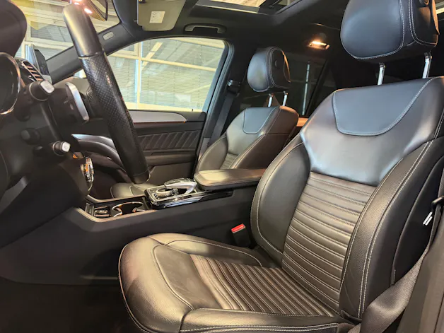 Mercedes-Benz GLE 350 d AMG Line Executive 4Matic 9G-Tronic | CH | Night | Panorama | Comand | AHK | Airmatic |