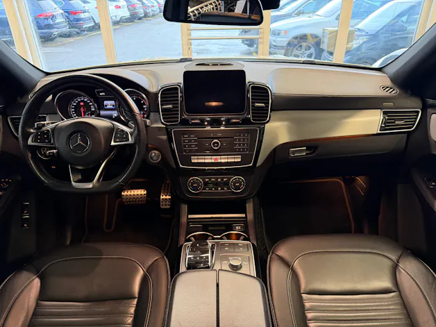 Mercedes-Benz GLE 350 d AMG Line Executive 4Matic 9G-Tronic | CH | Night | Panorama | Comand | AHK | Airmatic |