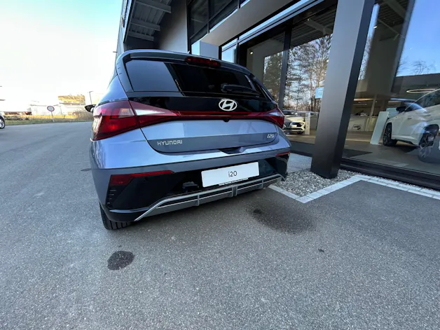 Hyundai i20 1.0 T-GDi Amplia DCT