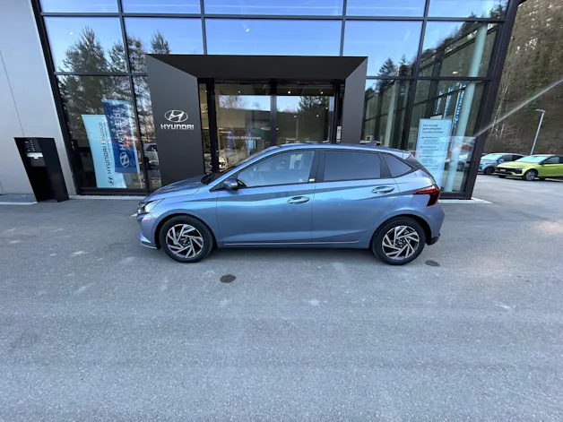Hyundai i20 1.0 T-GDi Amplia DCT
