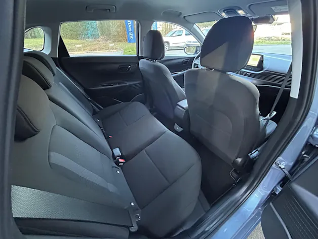 Hyundai i20 1.0 T-GDi Amplia DCT