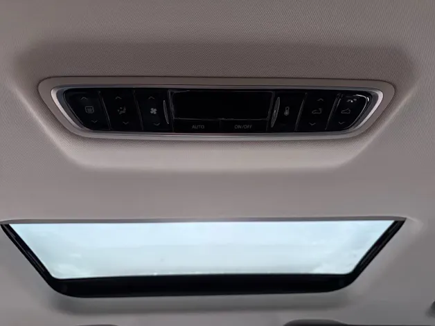 Maxus Mifa 9 Luxury 90kWh