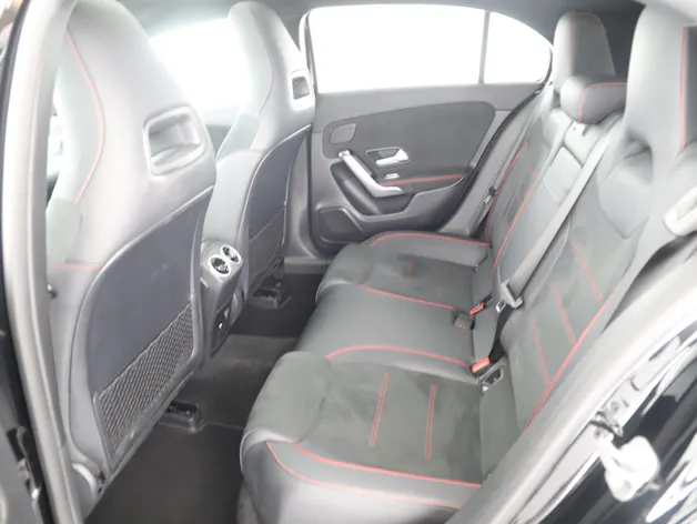 Mercedes-Benz A 220 4Matic 8G-DCT